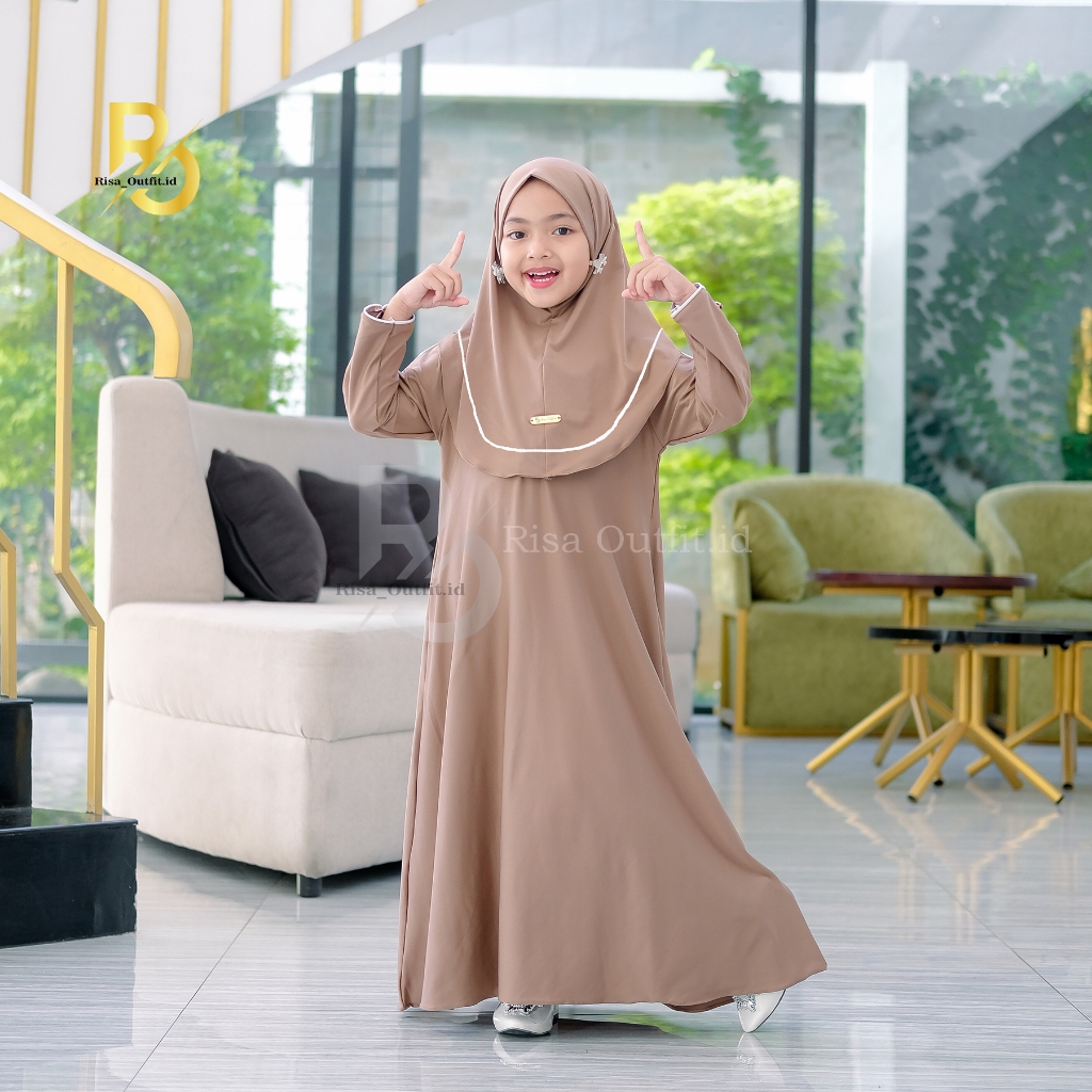 Putih เด็กผู้หญิง Gamis 3-10 ปีวัสดุเจอร์ซีย์ชุดฮิญาบ / แผ่นปีกค้างคาวเด็ก Abaya / Gamis สีขาวสําหรับเด็ก