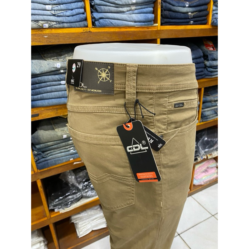 กางเกง CDL CHINO ดั้งเดิมใน KHAKY VAN HOUTEN