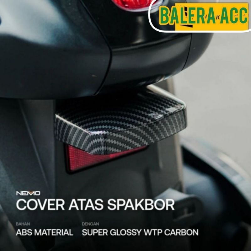 ยิ่งใหญ่ พวกเขาหมุน คาร์บอนบังโคลนหลังฝาครอบด้านบน