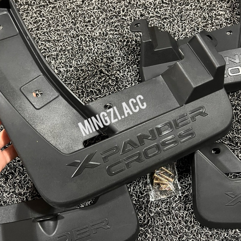 XPANDER CROSS 2023 2024 MUD GUARD MUD MAT MUD RUBBER CARPET สีดํา ABS โลโก้ MEDAN ดั้งเดิม