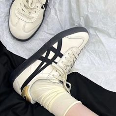 Onitsuka TIGER CREAM BLACK GOLD SENEAKERS CASUAL SCHOOL SPORTS ผู้ชายผู้หญิง MADE IN JAPAN