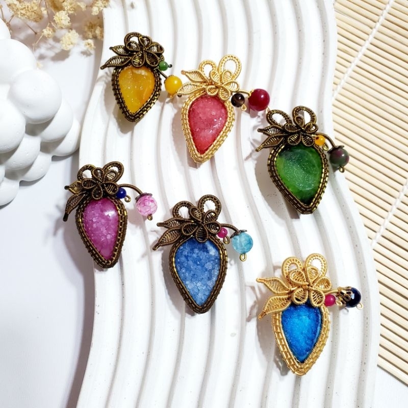 เข็มกลัดอัลนูน่า | เข็มกลัด Druzy | เข็มกลัดหินธรรมชาติ | เครื่องประดับหมอuzy | เครื่องประดับลวด | ข