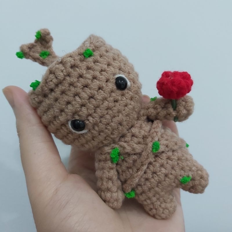 ตุ๊กตาถัก GANTUNGAN Baby Groot | Baby Groot พร้อมพวงกุญแจโครเชต์ Rose Amigrumi | พวงกุญแจถัก | เสน่ห