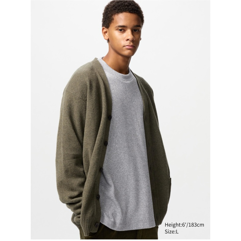 UNIQLO ผู้ชาย ยูนิโคล่ เสื้อยืดขนแกะถักนุ่มปกกลม