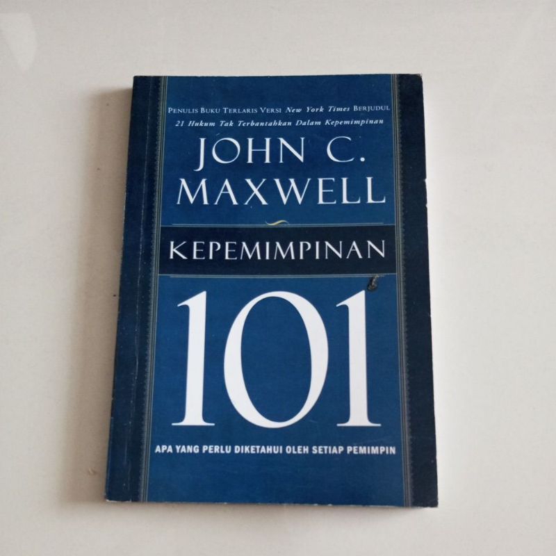 John C MAXWELL BOOK LEADERSHIP 101