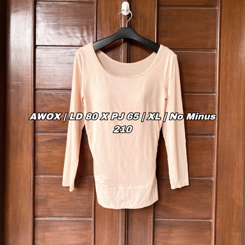 ชุดกีฬาแขนยาว Amox With Bra Cup Women Size XL No Minus Preloved