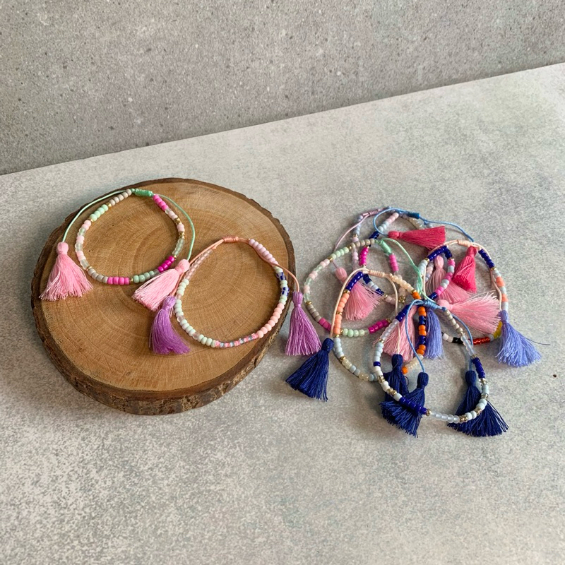 [READY] CUTESY TASSEL BEAD BRACELET FRIENDSHIP BRACELET COUPLE FRIENDSHIP BRACELET