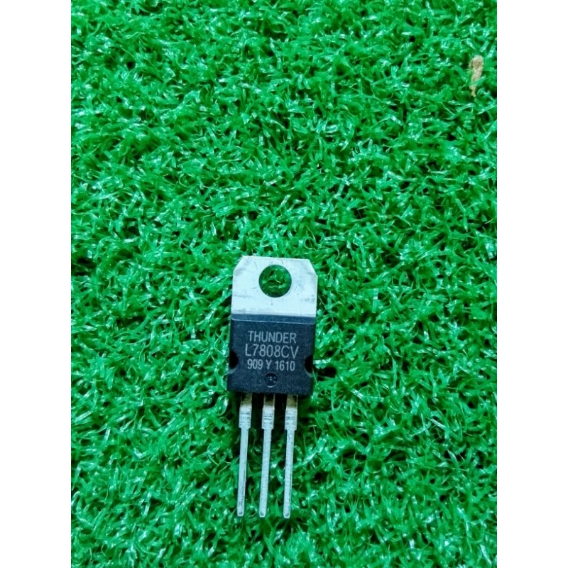 ไอซี L7808 CV*******