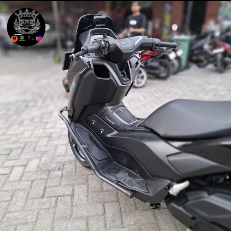 CRASHBAR NMAX TURBO NEO TECHMAX 2024 2025 TUBULAR ยิงโคมไฟ HOLDER