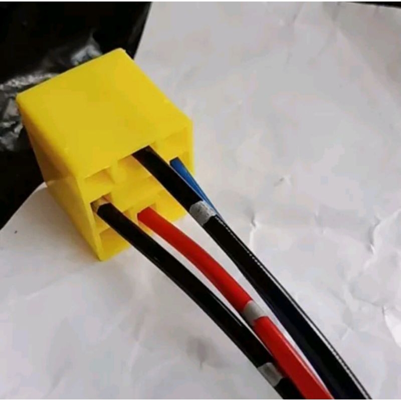 ซ็อกเก็ตรีเลย์ 4 ฟุตเดิมพร้อมสายหนา