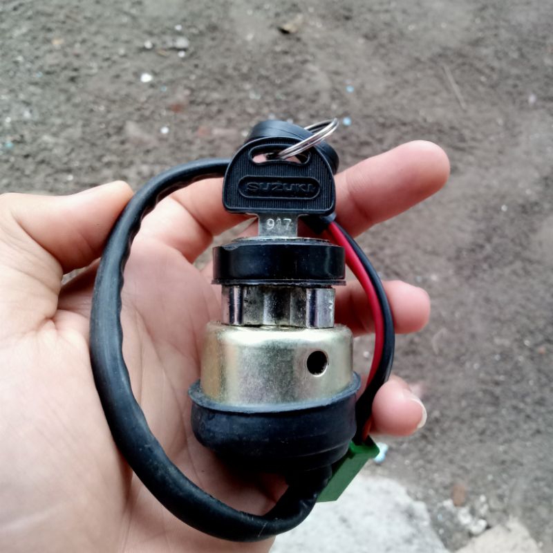 สวิตช์คีย์ IGNITION บน Suzuki GP100 GP125 GT185 RV90 RV125 NOS Original Japan