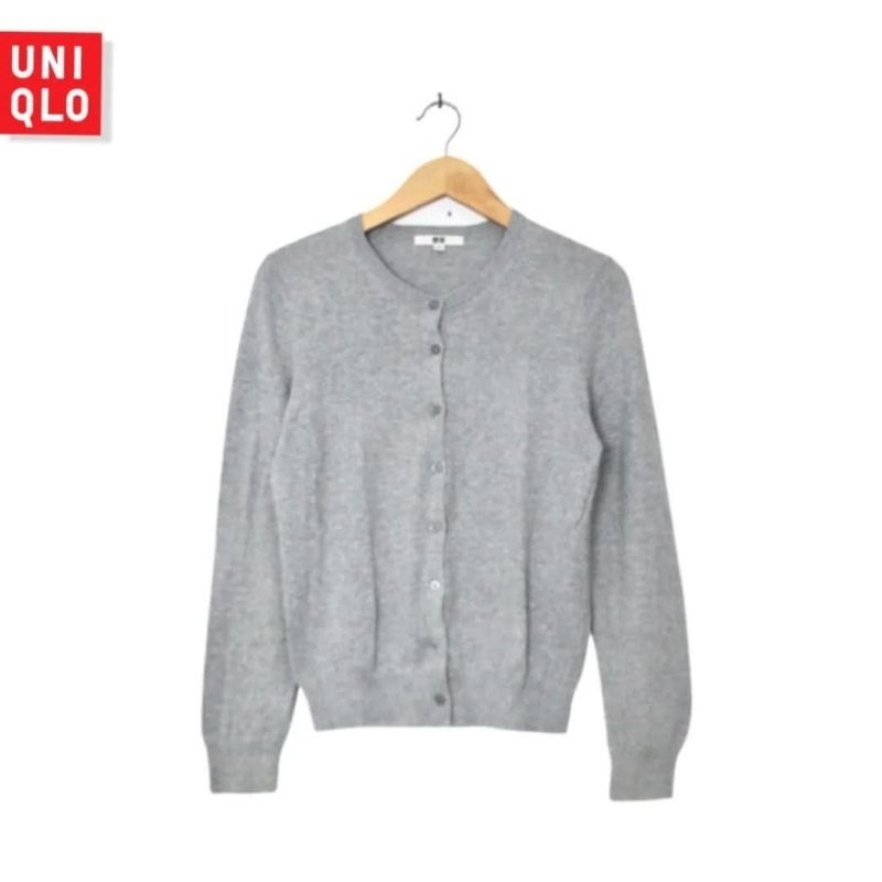 เสื้อคาร์ดิแกน O-Neck Uniqlo Basic สีเทา (CODE: B53 -12)