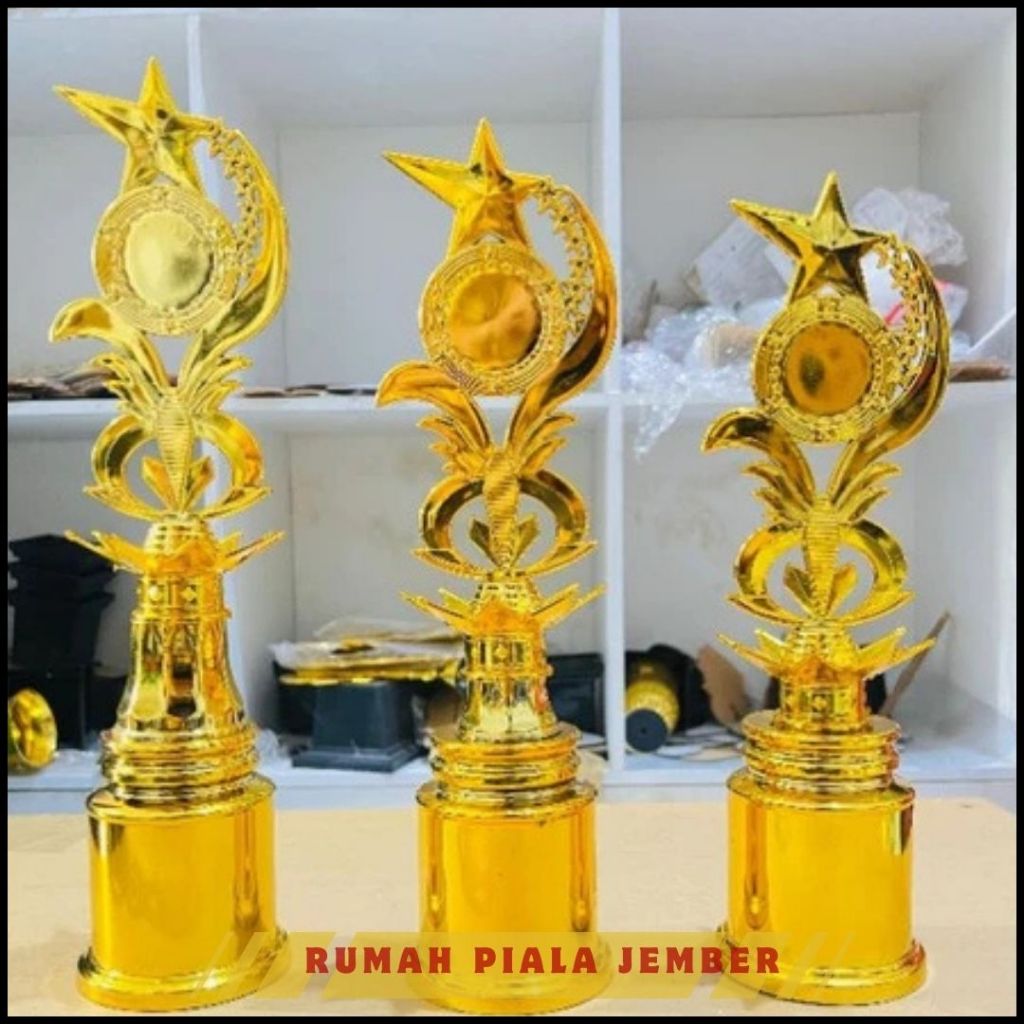 ONE SET OF GOLD CROWN TROPHIES สูง 33 -38 ซม