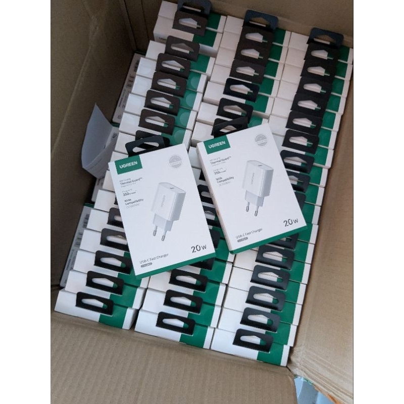 Ugreen หัวชาร์จเร็ว 20 วัตต์