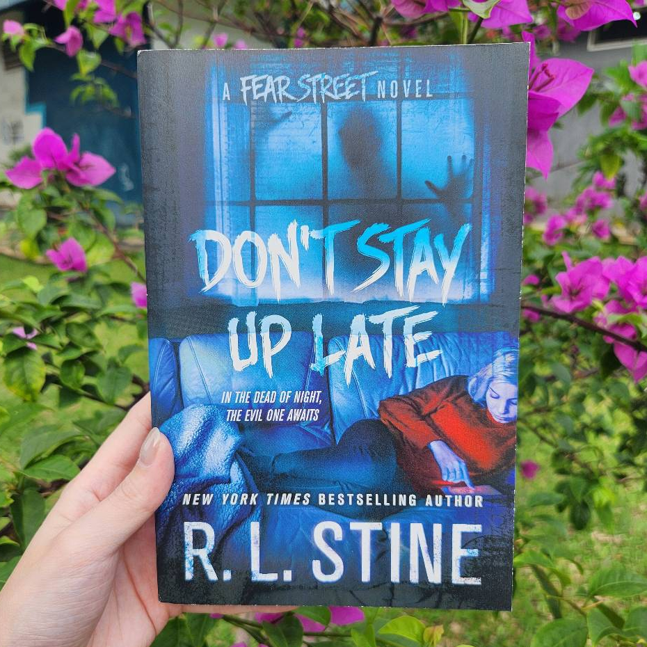 อย่านอนดึก: A Fear Street Novel โดย RL Stine | หนังสือต้นฉบับก่อนรัก - ฟรี BOOKMARK