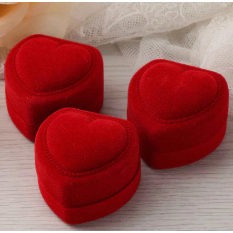 COUPLE WEDDING ENGAGEMENT RING BOX LOVE MODEL RING BOX LOVE RING BOX LOVE ENGAGEMENT RING PLACE WEDD