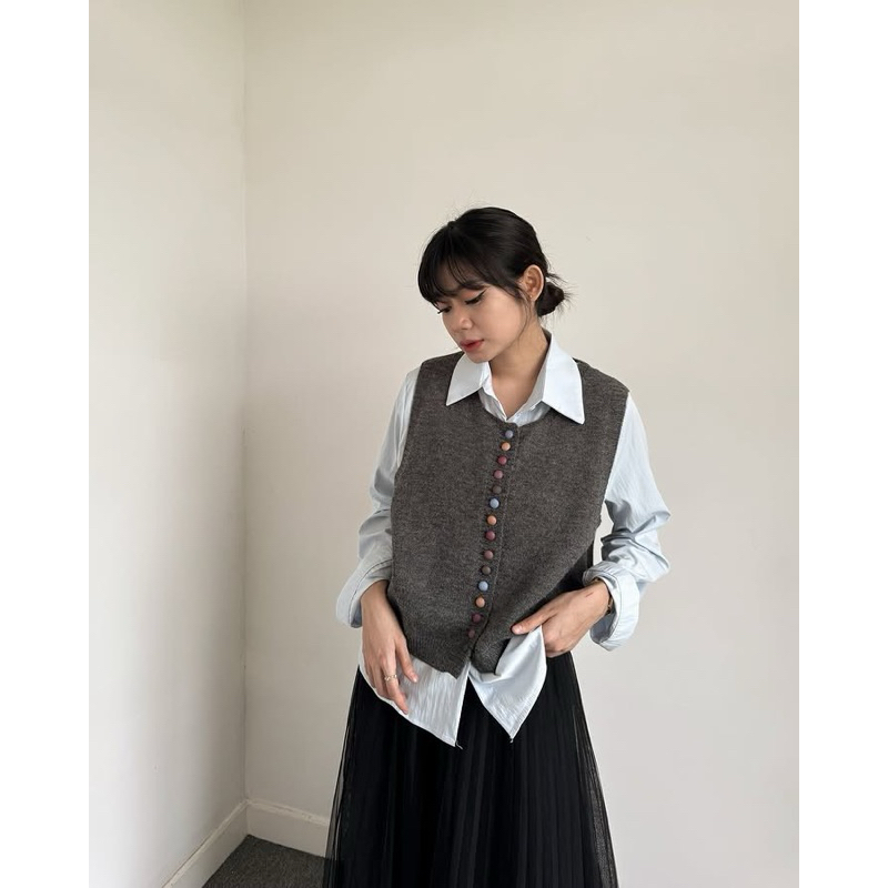 เสื้อกั๊ก Yora ถัก**