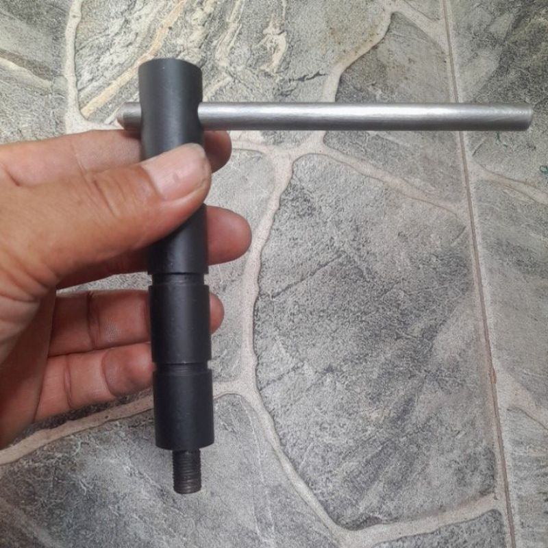 เรา. AS HANDS TAPS PNJNG 13CM.UK DRAT 3/8.24.10MM DRILL HEAD FOOT