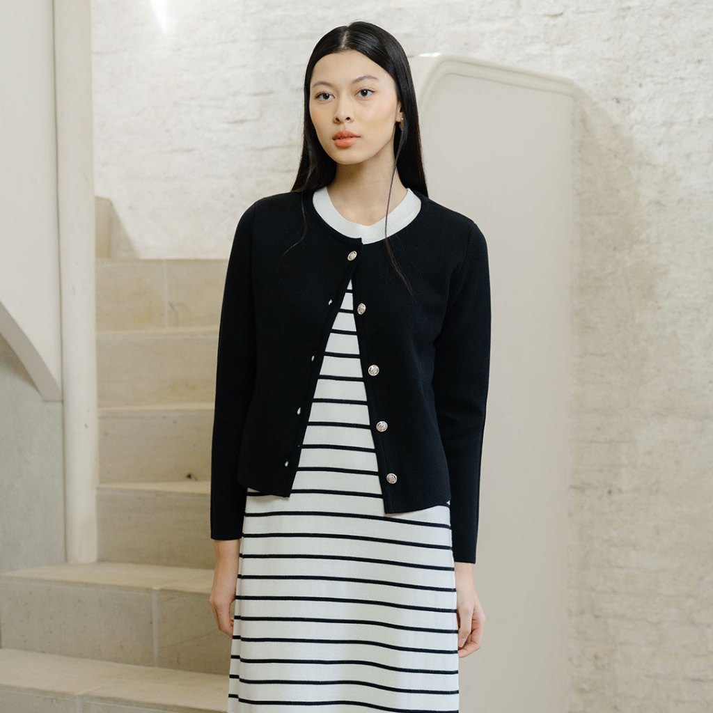 Beatrice Clothing Semarang Lugano Knit Blouse - แขนยาวถักด้านนอก