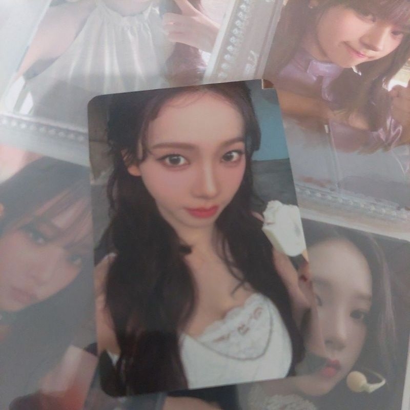 (พร้อม KARINA POB LUCKY DRAW KTOWN4U) AESPA WHIPLASH MINI ALBUM อย่างเป็นทางการ PHOTOCARD KARINA VER
