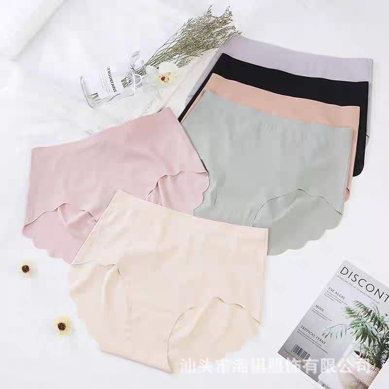 [บรรจุ 12 ชิ้น randoom ] Womens CD Seamless Jumbo / CD Anti-splash / CD Without Seams CD Premium CD1