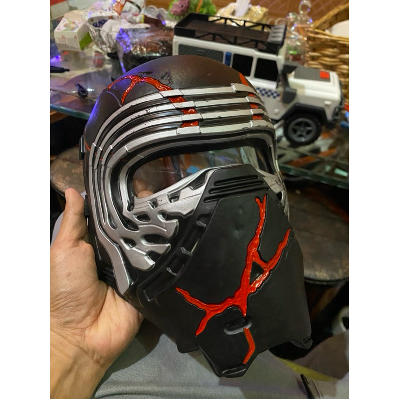 Star Wars Rise Of Skywalker Supreme Leader Kylo Ren Force Rage Light Up Mask