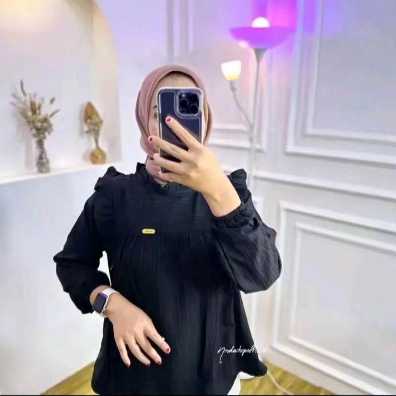 AYEBE LADDY CRUSH FASHION BALLOON BLOUSE ตอนนี้