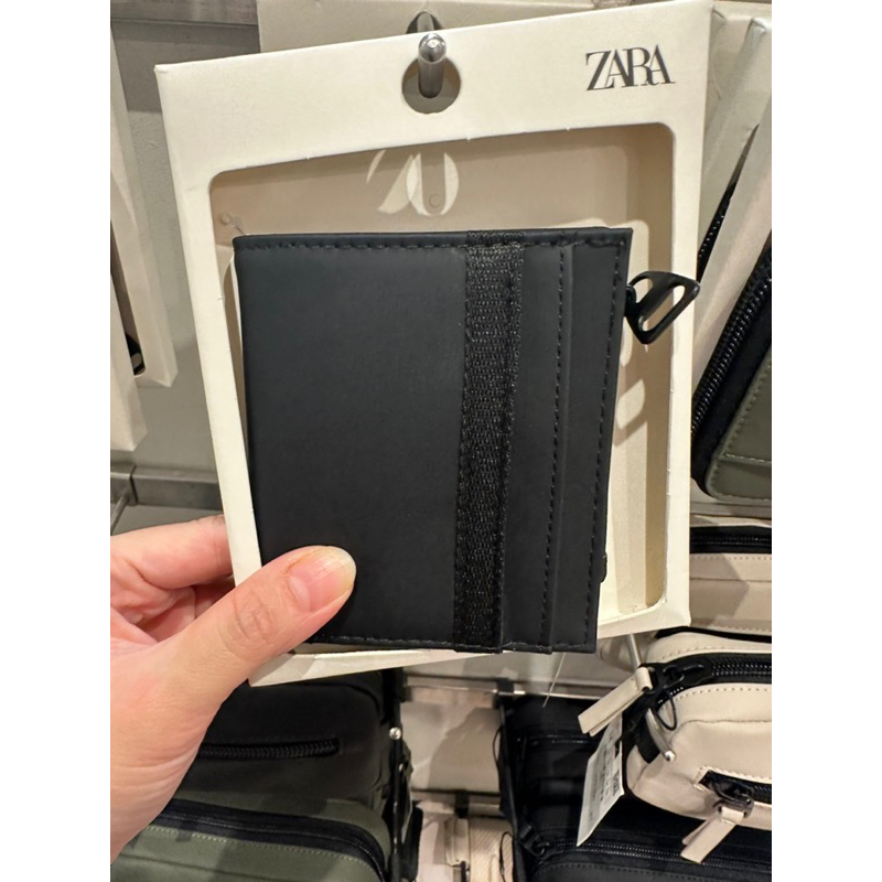 กระเป๋าสตางค์ใบเล็กผู้ชาย Zara