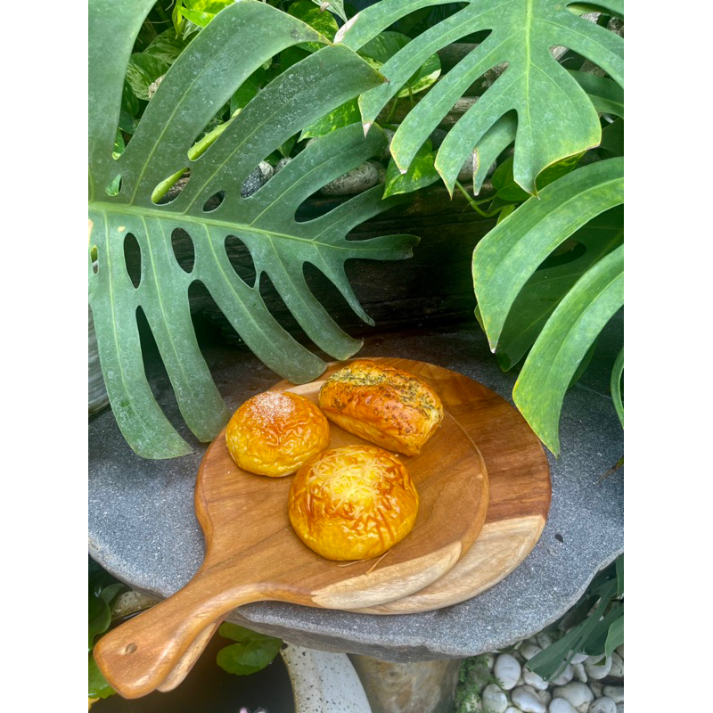 ROUND TEAK WOOD PIZZA TRAY / ROUND TEAK WOOD CHOPPING BOARD / PIZZA TRAY / ROUND WOODEN CHOPPING BOA