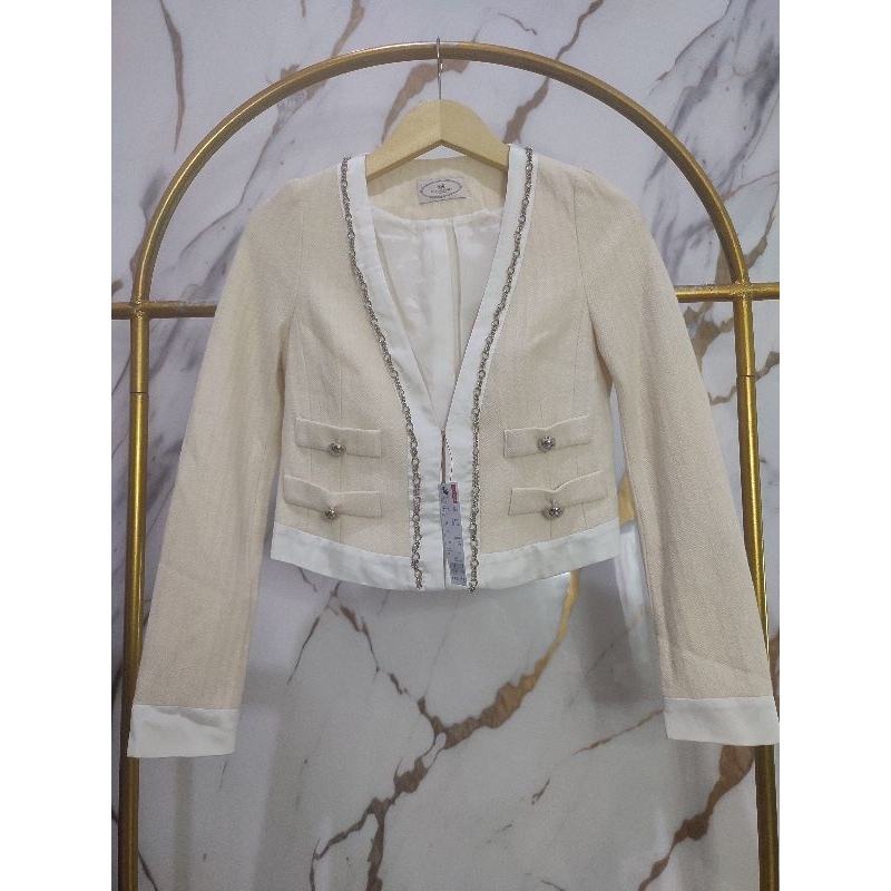 Tweed crop Baby yellow list cream Size S LD88-92 ซาตินปุ่มทอง BLOOMSBURY Herringbone