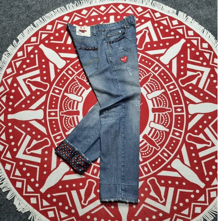 Come Des Garcons Play กางเกงยีนส์เดนิม CDG