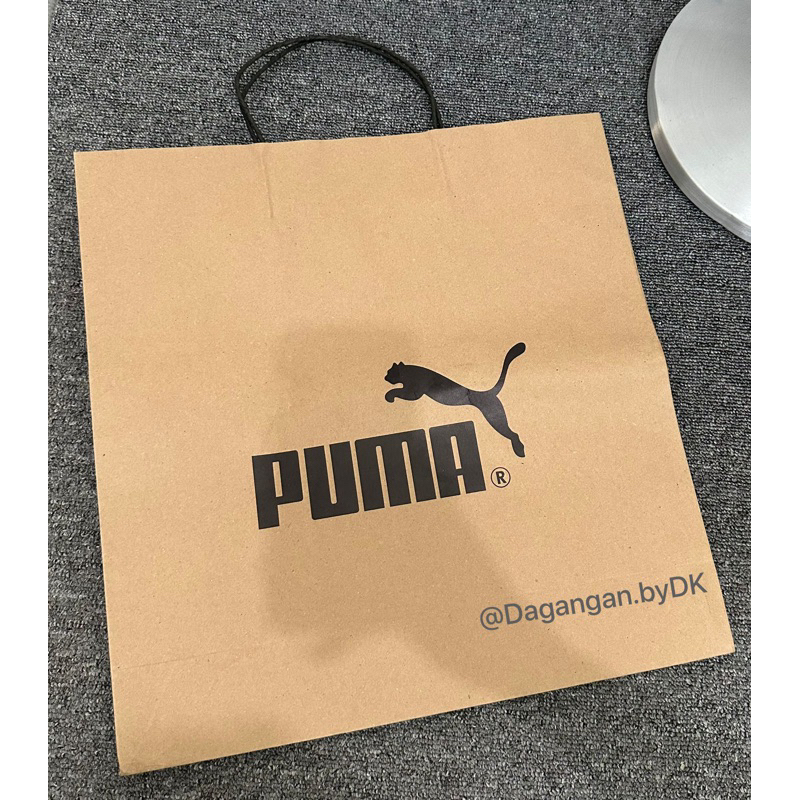 ถุงกระดาษ Puma* Official Store (ขนาดกลาง)