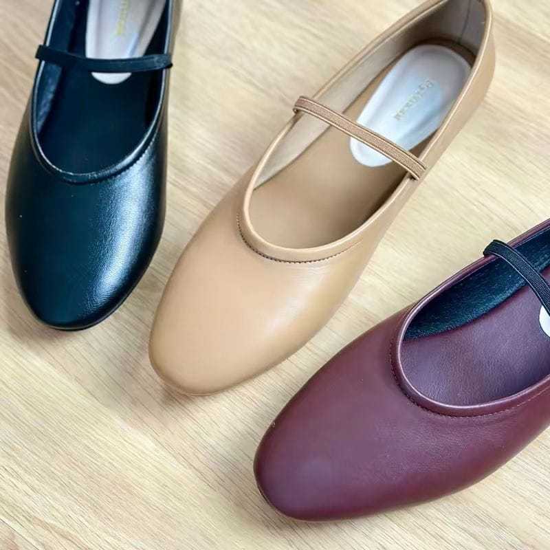 PF01 - รองเท้าบัลเล่ต์สตรีส้นเตี้ย