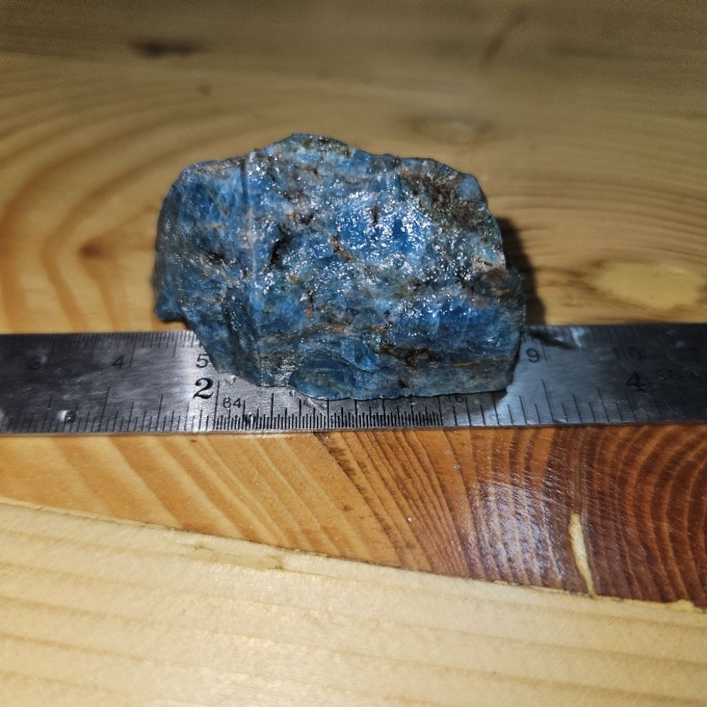 UV Reactive Blue Apatite Raw ประดับคริสตัลแล้ว ( BAP9)