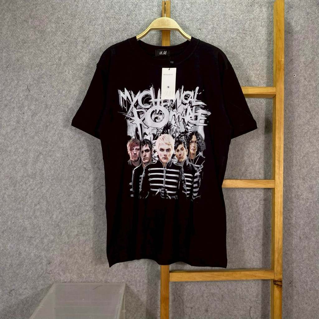 เสื้อยืด Mc Romance*