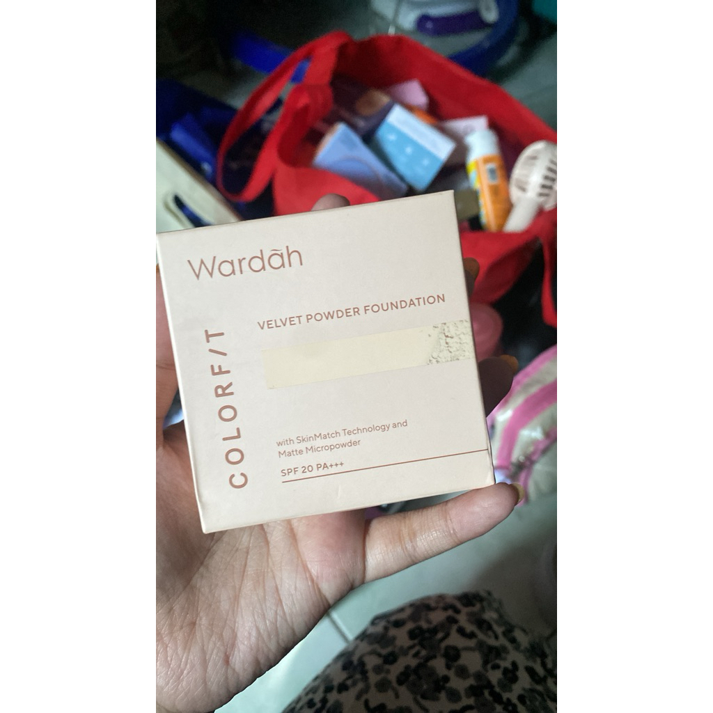 รองพื้นกํามะหยี่ wardah colorfit