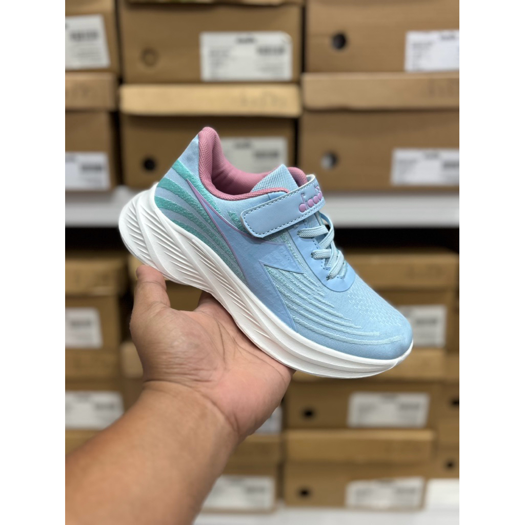 LOTTO KUARTAL JR BLUE CHILDRENS SHOES DIAX24F0621U รองเท้าดั้งเดิมขนาด 33