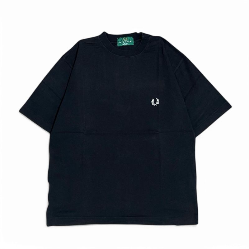 เสื้อยืด Fred Perry | เสื้อยืด Fred Perry ดั้งเดิมมือสอง