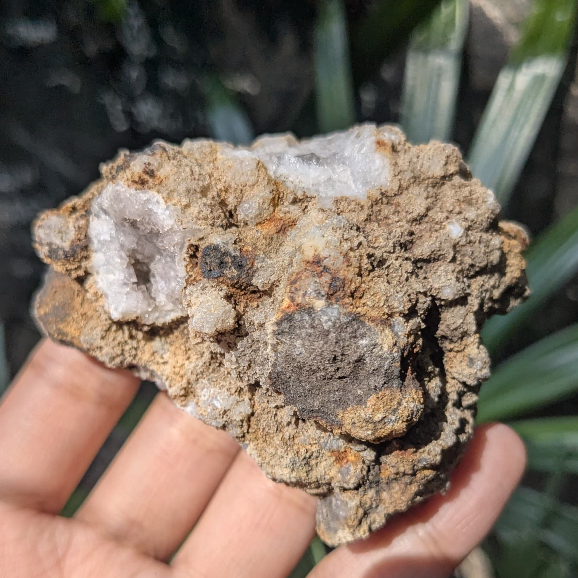 170Gr Natural Geode Crystal - Healing Crystal Quartz