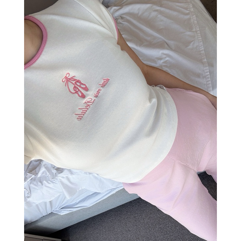 เสื้อเข้ารูป Little Miss Delulu | สุดยอดชีวิตของคุณ