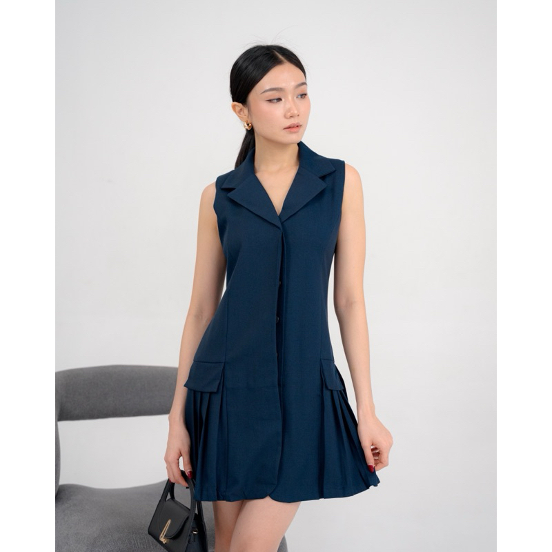 ชุดอําพัน - Threads by Kyo