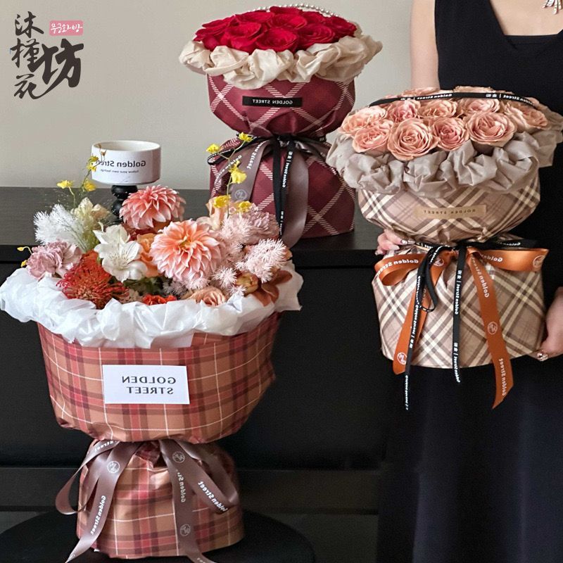 [5 แผ่น] FLOWER WRAPPING PAPER CELLOPHANE RETAIL FLOWER BOUQUET PAPER HAND BOUQUET Burberry