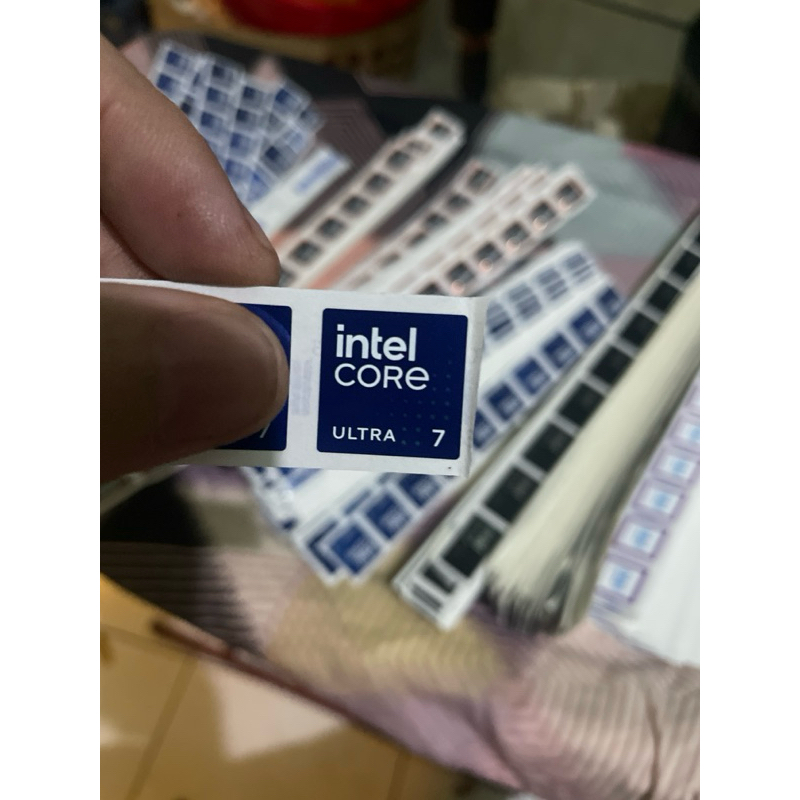 สติ๊กเกอร์ intel Core Ultra 7 ดั้งเดิม