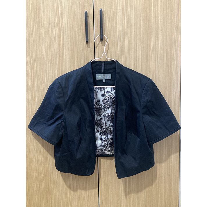 Marks & Spencers เสื้อแจ็คเก็ต Bolero ผู้หญิงสีดํา
