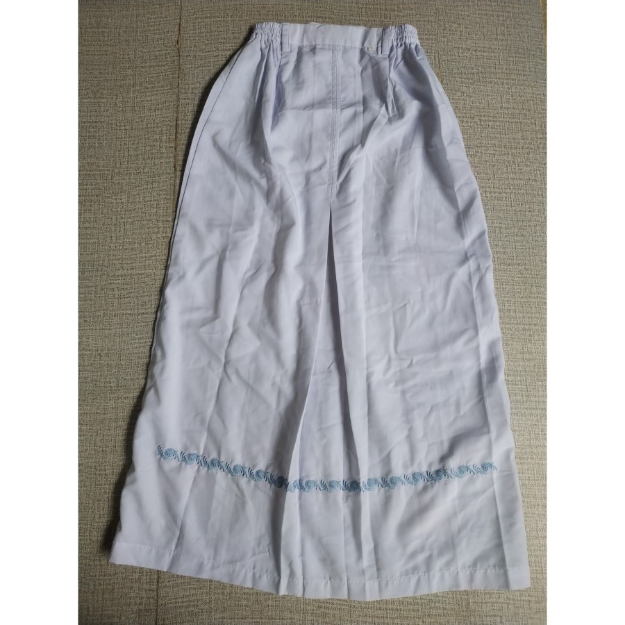 กระโปรงนักเรียนสีขาว Preloved/dy470