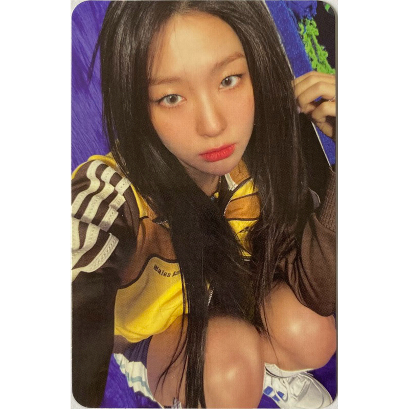 Seulgi ชิ้นอัลบั้ม digpack วันเกิดกํามะหยี่สีแดง