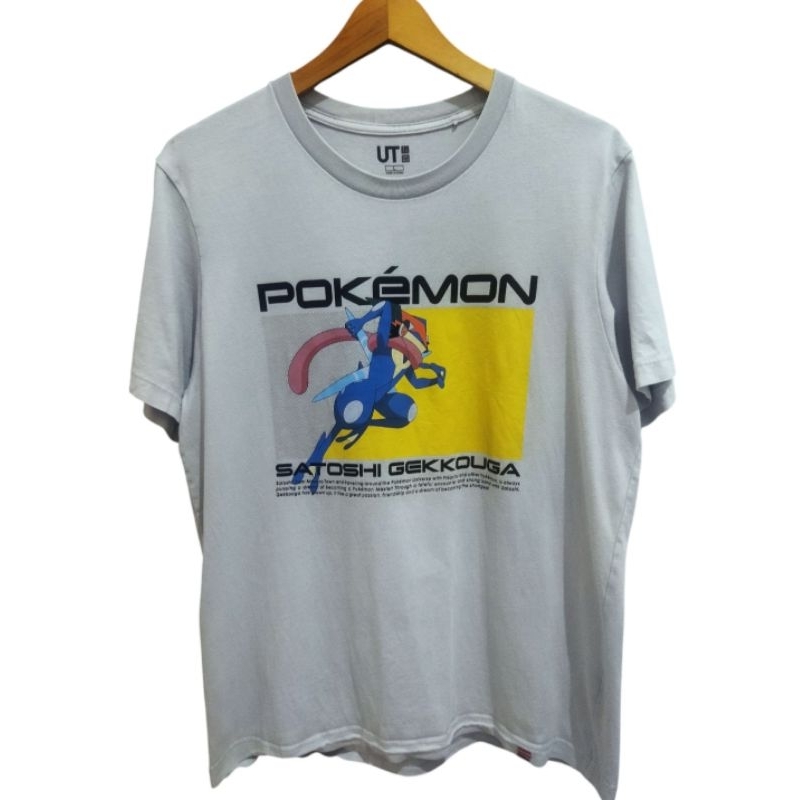Uniqlo UT X Pokemon Satoshi Gekkouga Original T-Shirt ลิขสิทธิ์ Pokemon 2021 เสื้อยืด