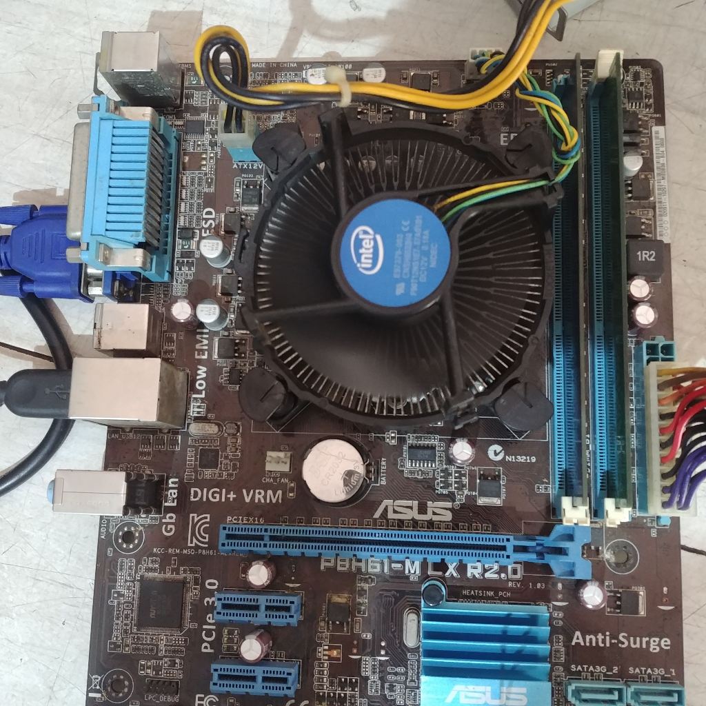 ASUS H61M-LX R2.0 MOTHERBOARD + แพ็คเกจโปรเซสเซอร์ + Intel Core i7-2600 + พัดลม