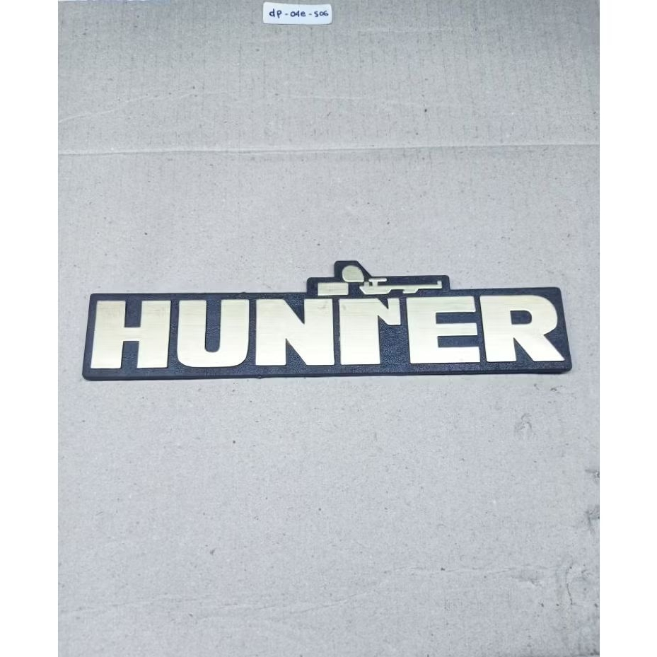 ตราสัญลักษณ์ UAZ Hunter