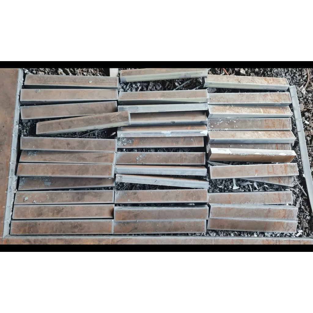 IRON PLATE DIAMETER 8MM WIDTH 7CM LENGTH ACCORDING TO YOUR NEDS, NEAT CUT (สามารถปรับแต่งได้)